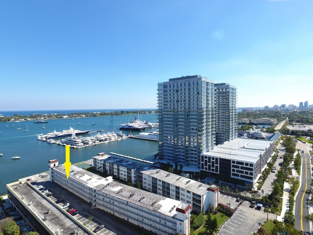 4500 N Flagler Drive - Photo 0