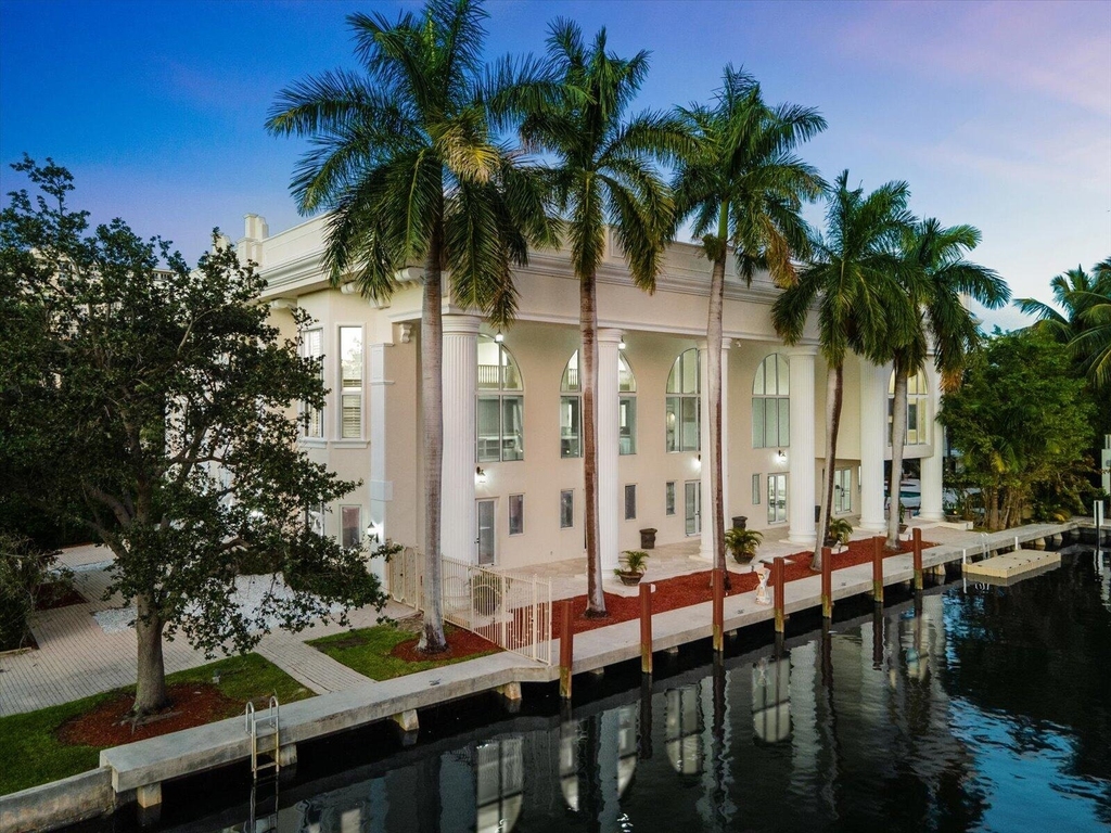 414 Riviera Isle Drive - Photo 1