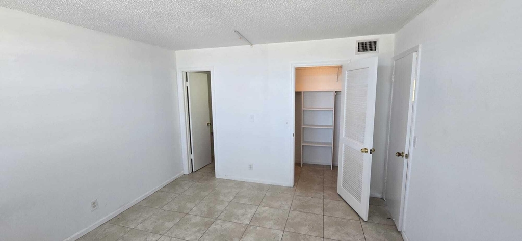 9949 Sandalfoot Boulevard - Photo 20