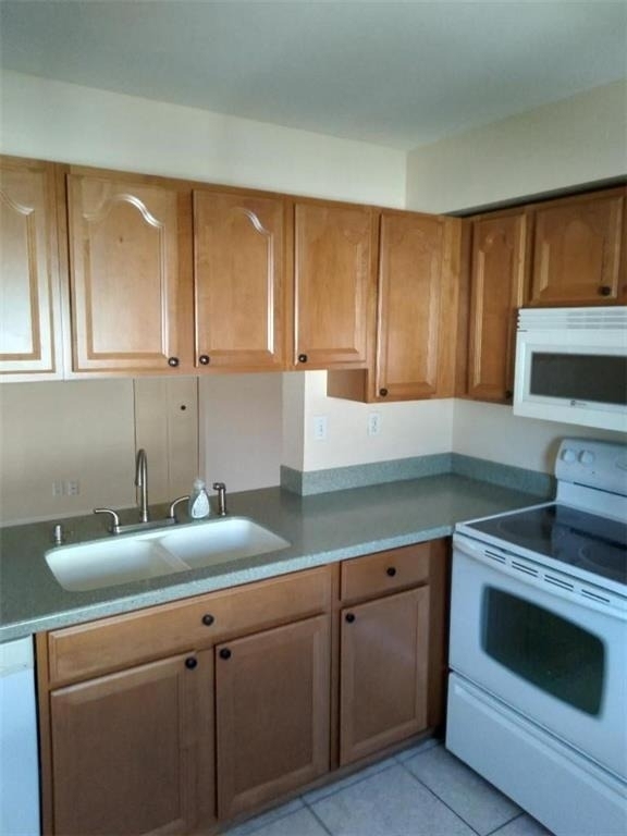 115 Gardens Drive - Photo 0