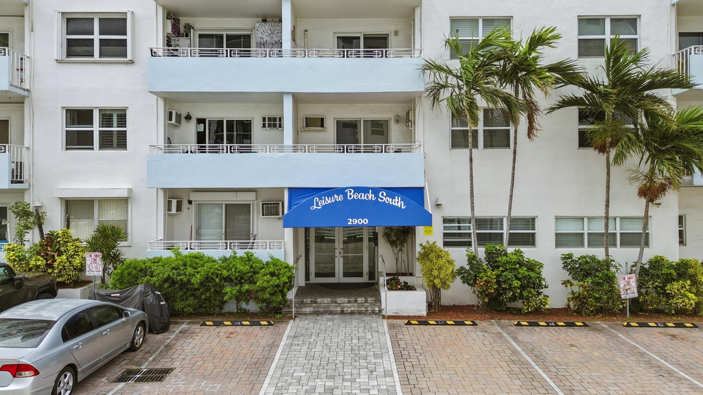 2900 Banyan Street - Photo 8