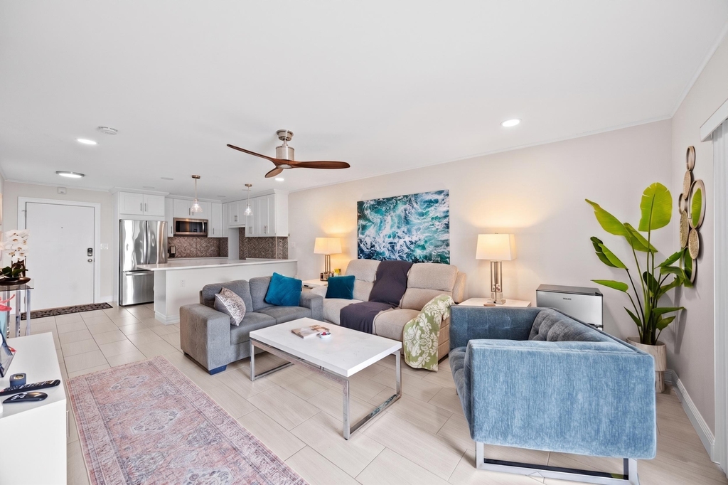 2900 Banyan Street - Photo 1