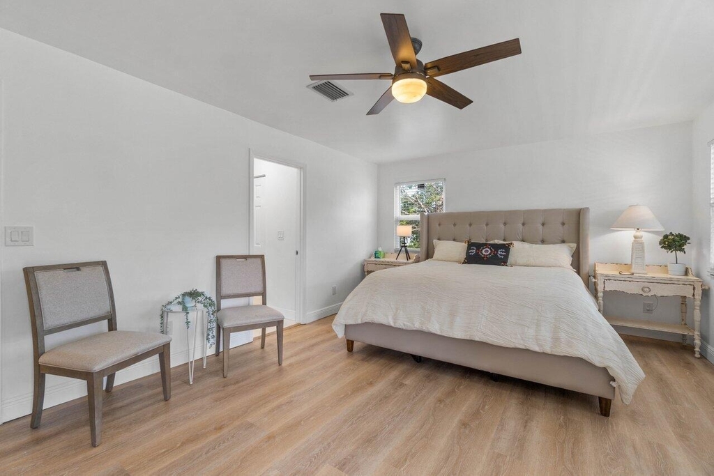 2233 Dock Street - Photo 19