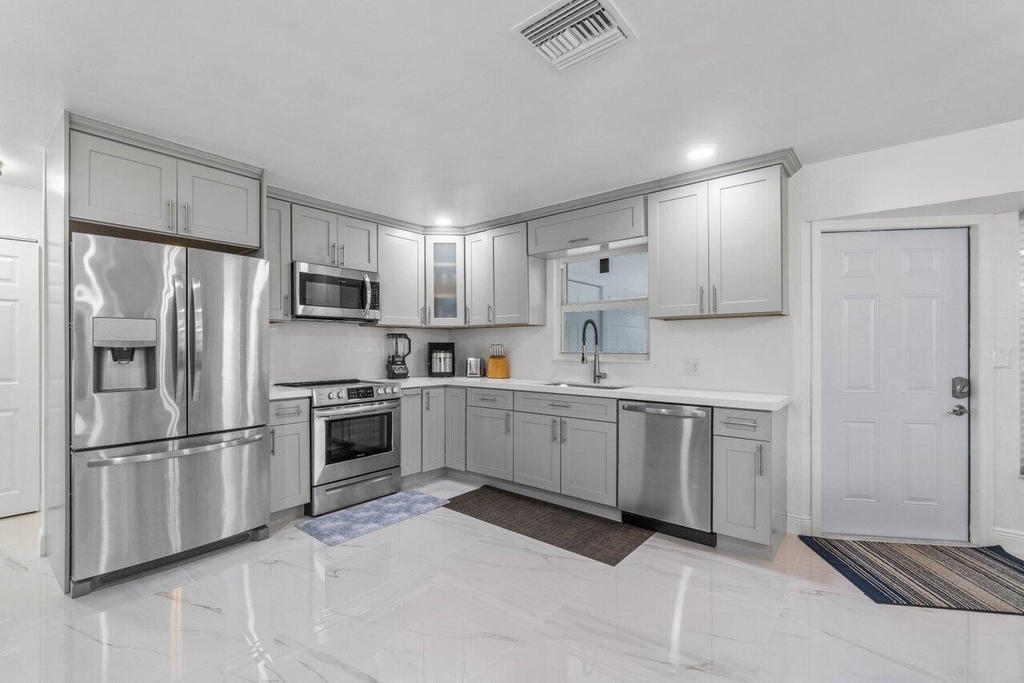 2233 Dock Street - Photo 12
