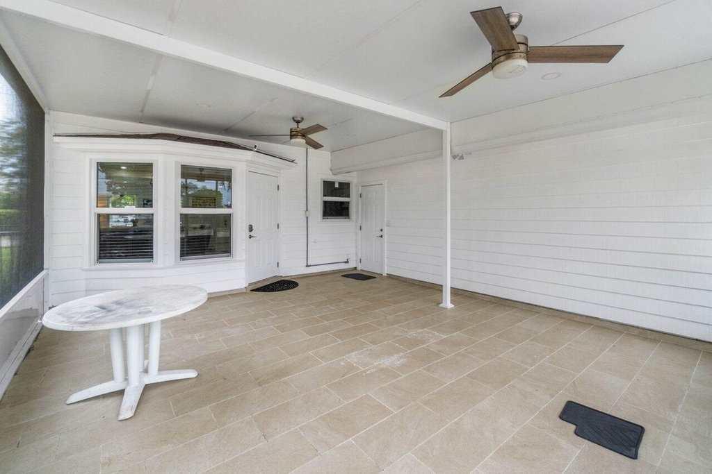 2233 Dock Street - Photo 30