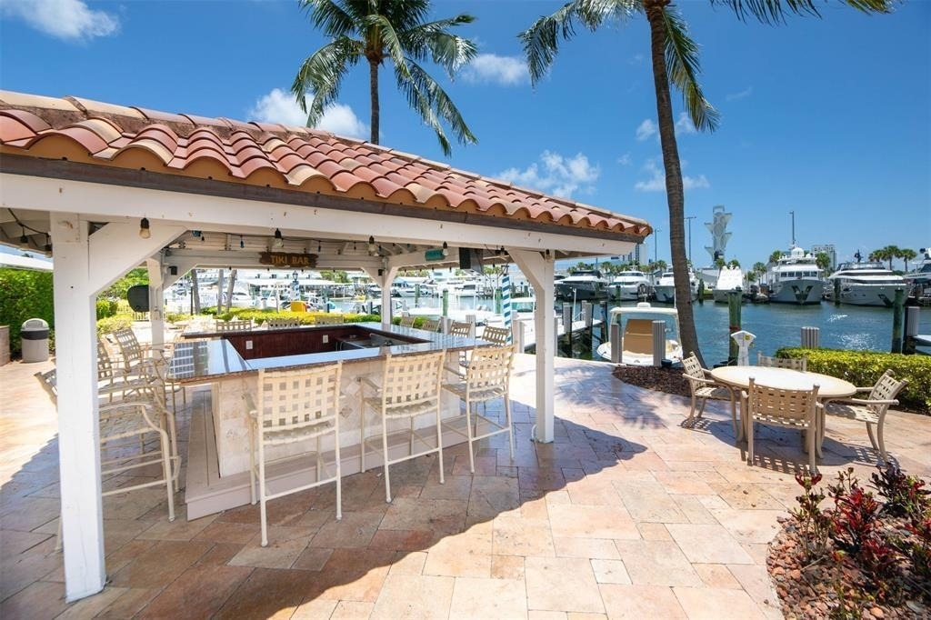 1 Las Olas Circle - Photo 32