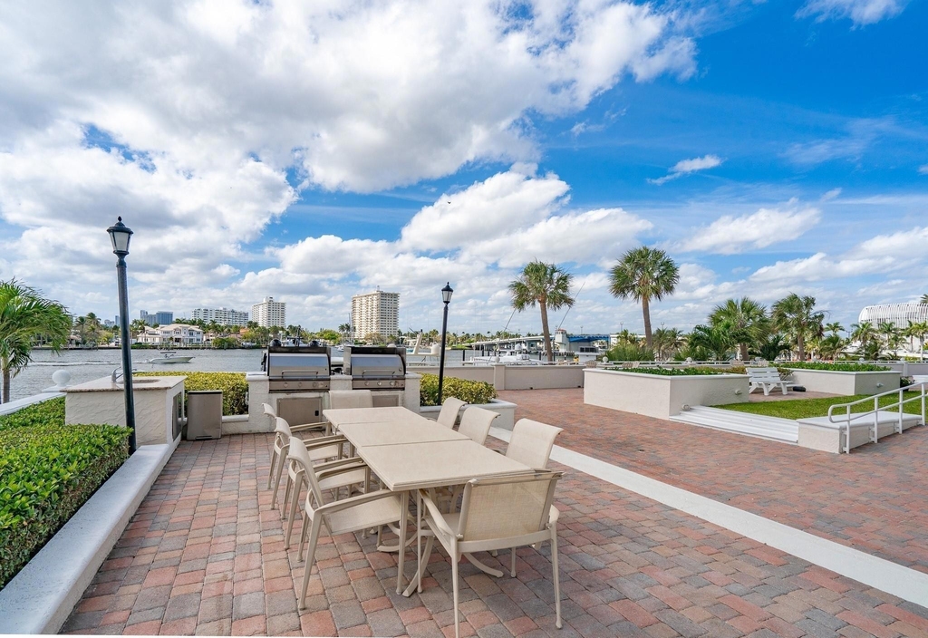 1 Las Olas Circle - Photo 36