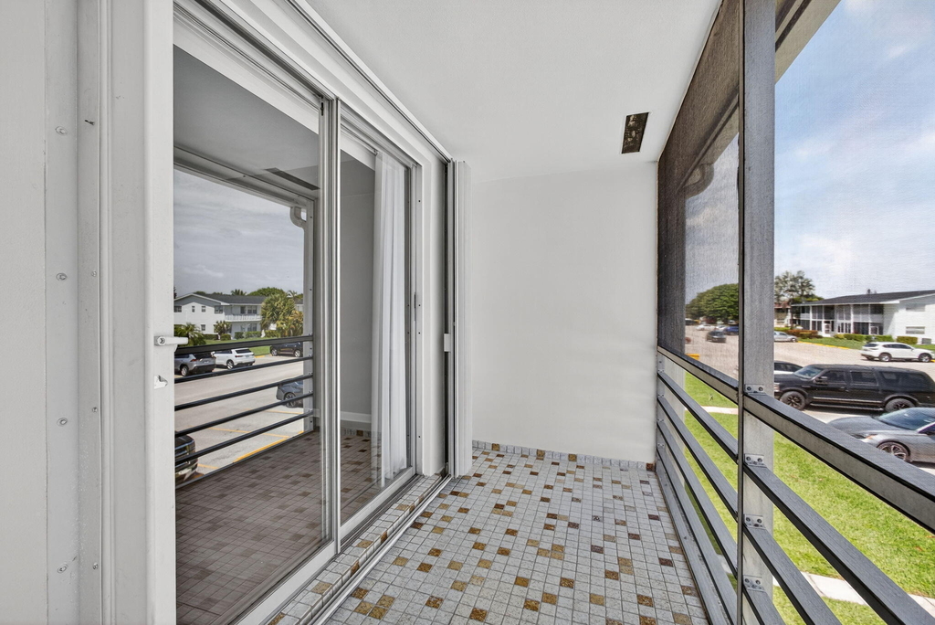 42 Easthampton B - Photo 18