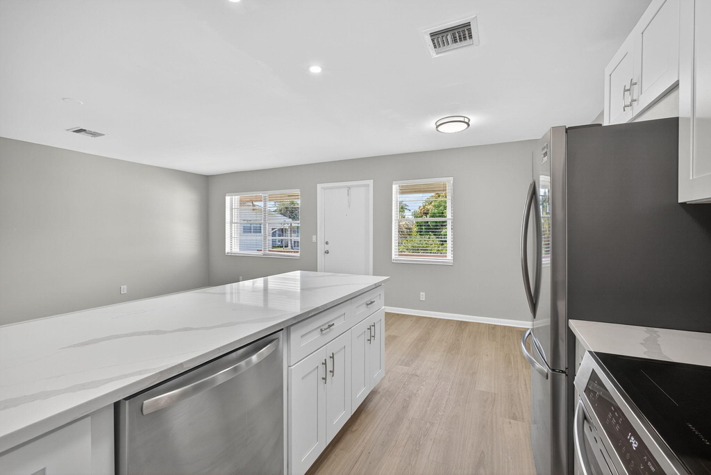 42 Easthampton B - Photo 11