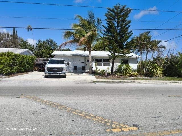 341 Sw 15th Street - Photo 0