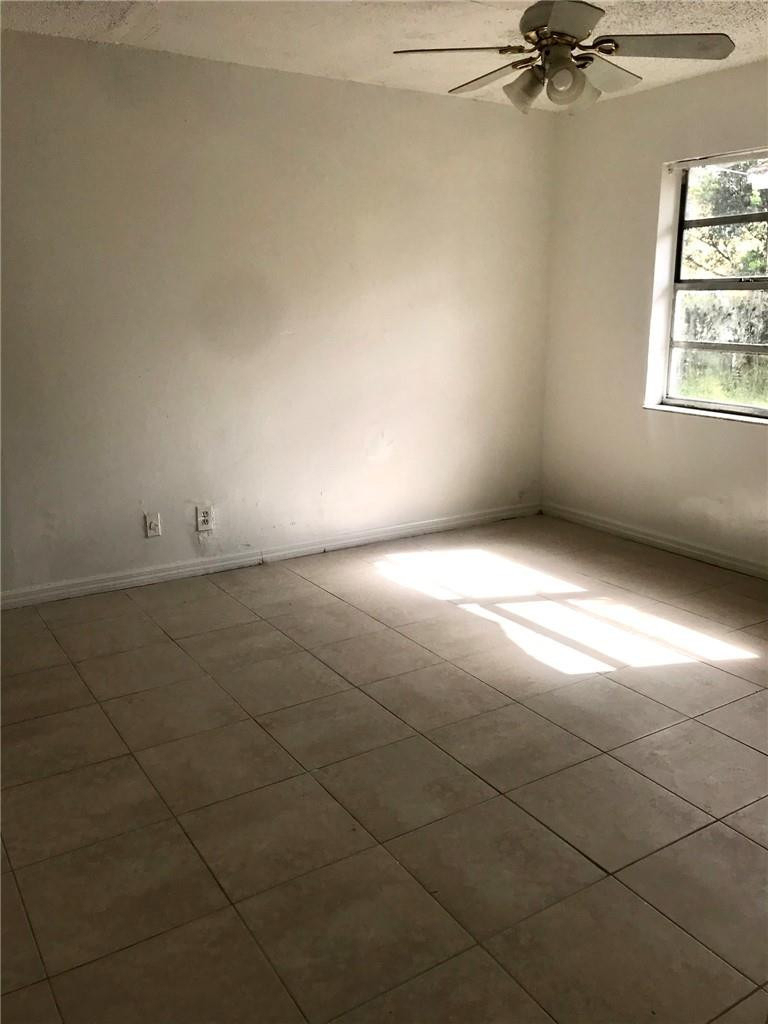 1038 Nw 8th Avenue - Photo 12