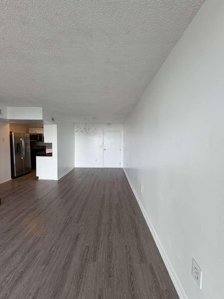 9682 Fontainebleau Boulevard - Photo 13