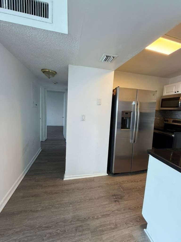 9682 Fontainebleau Boulevard - Photo 4