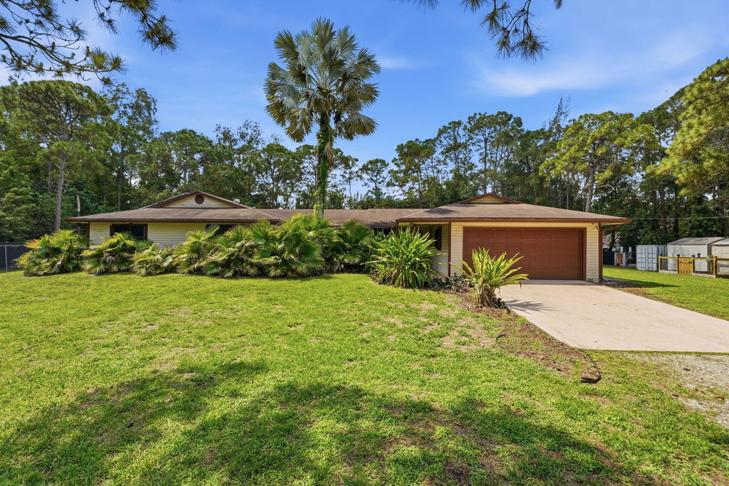 12356 61st Lane N - Photo 2
