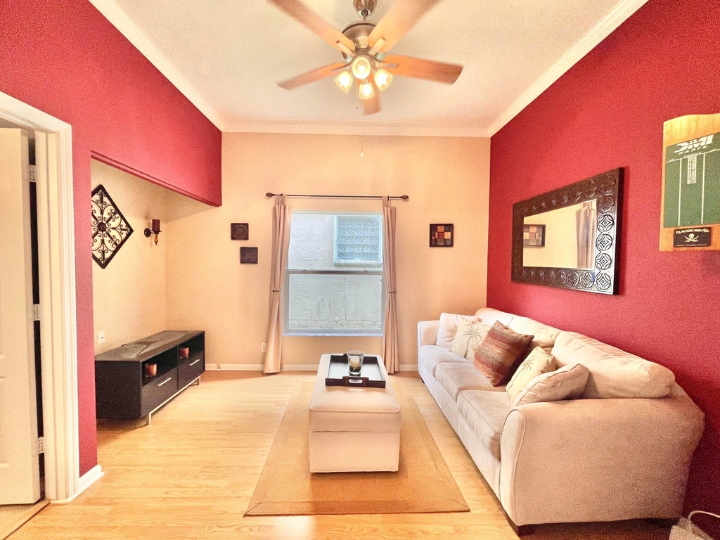 137 Canterbury Place - Photo 16