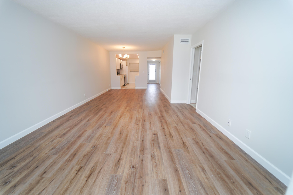2660 Sw 22nd Avenue - Photo 14