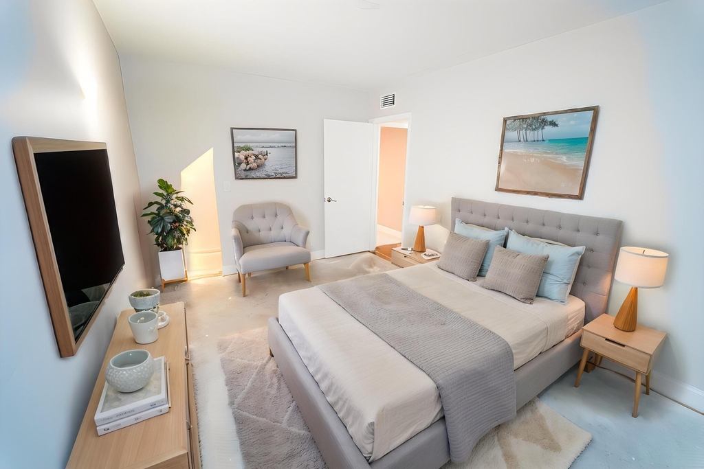 2660 Sw 22nd Avenue - Photo 8
