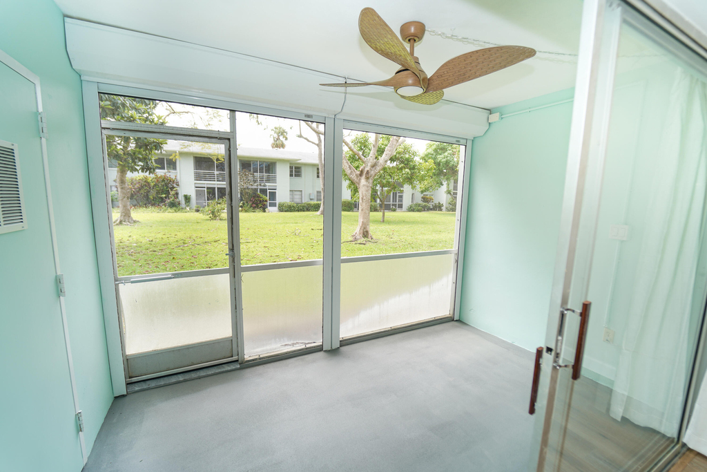 2660 Sw 22nd Avenue - Photo 15
