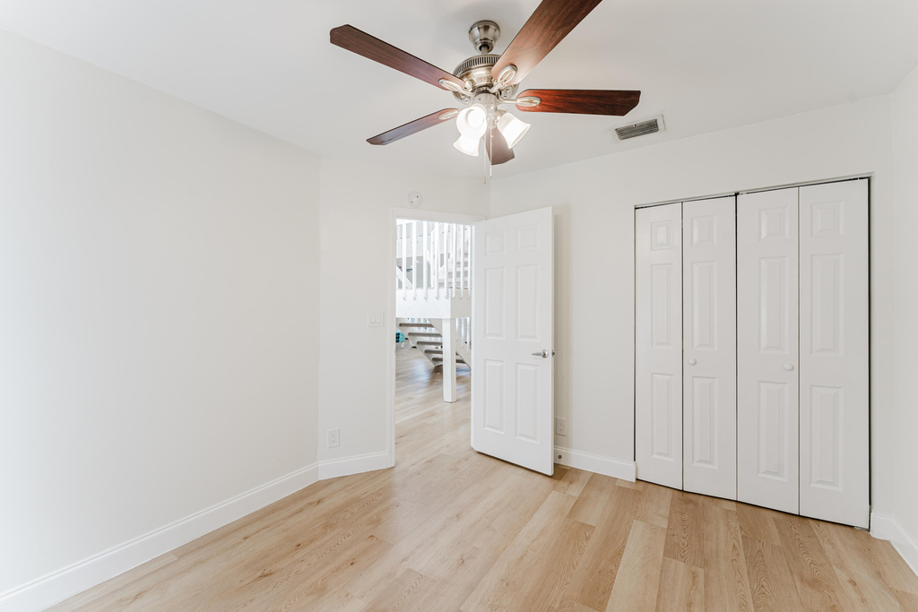 665 Jeffery Street - Photo 4