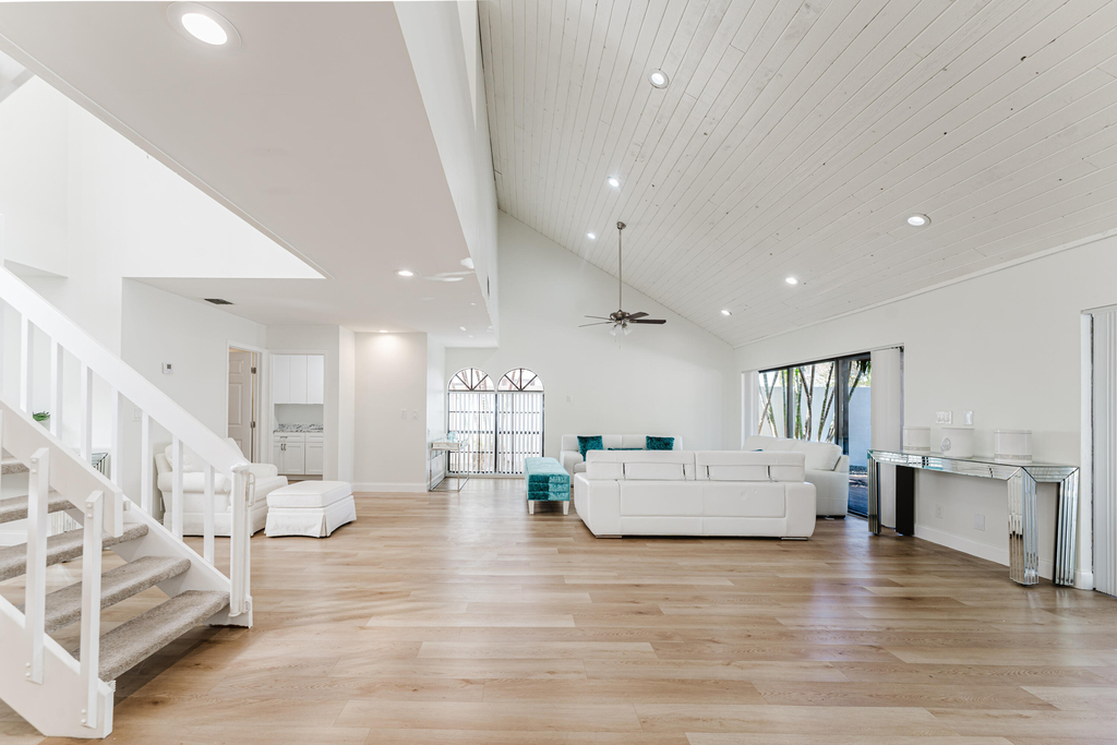 665 Jeffery Street - Photo 10