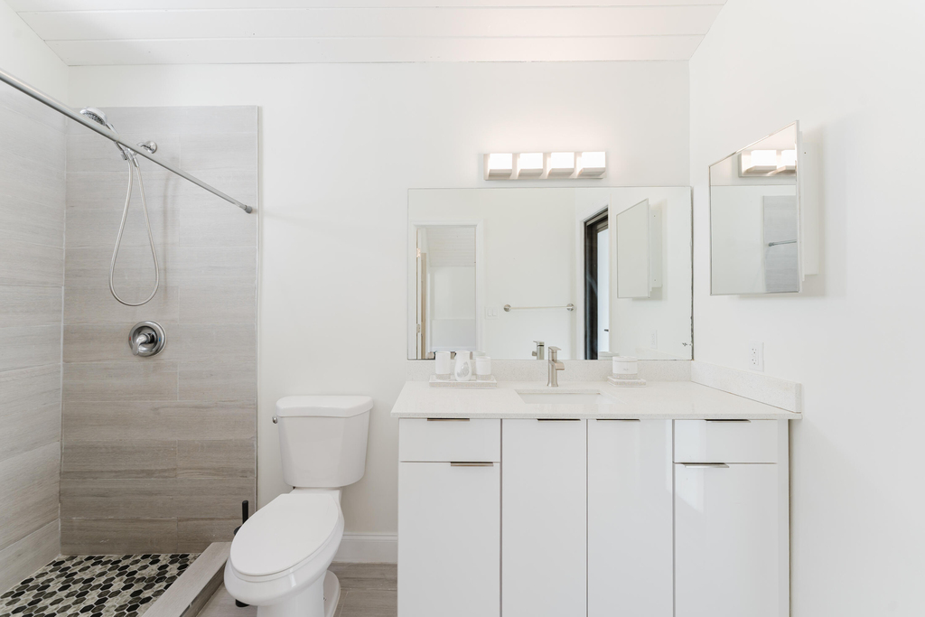 665 Jeffery Street - Photo 33