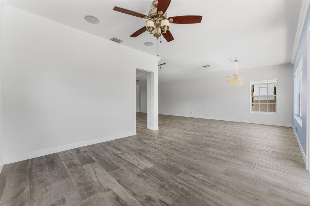 8934 Emerson Avenue - Photo 9