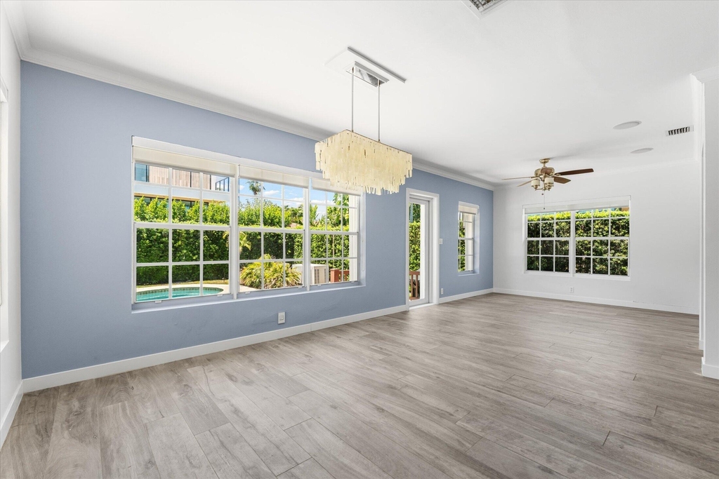 8934 Emerson Avenue - Photo 8