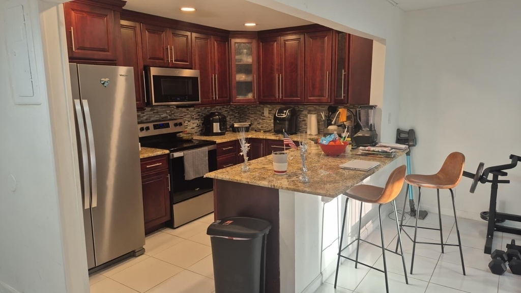 4137 Nw 88th Avenue - Photo 1