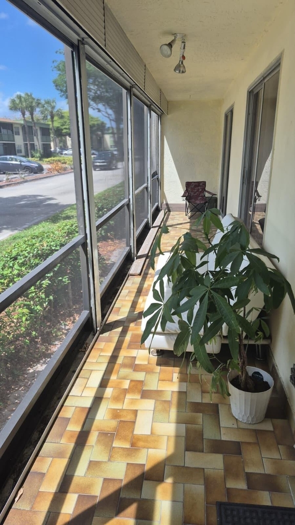4137 Nw 88th Avenue - Photo 7