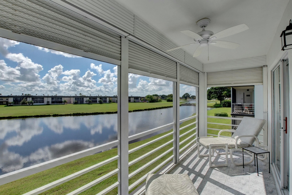 998 Normandy Trail - Photo 22