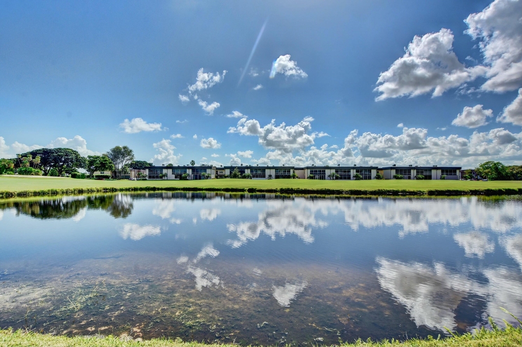 998 Normandy Trail - Photo 25