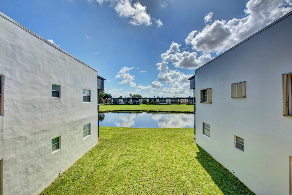 998 Normandy Trail - Photo 27