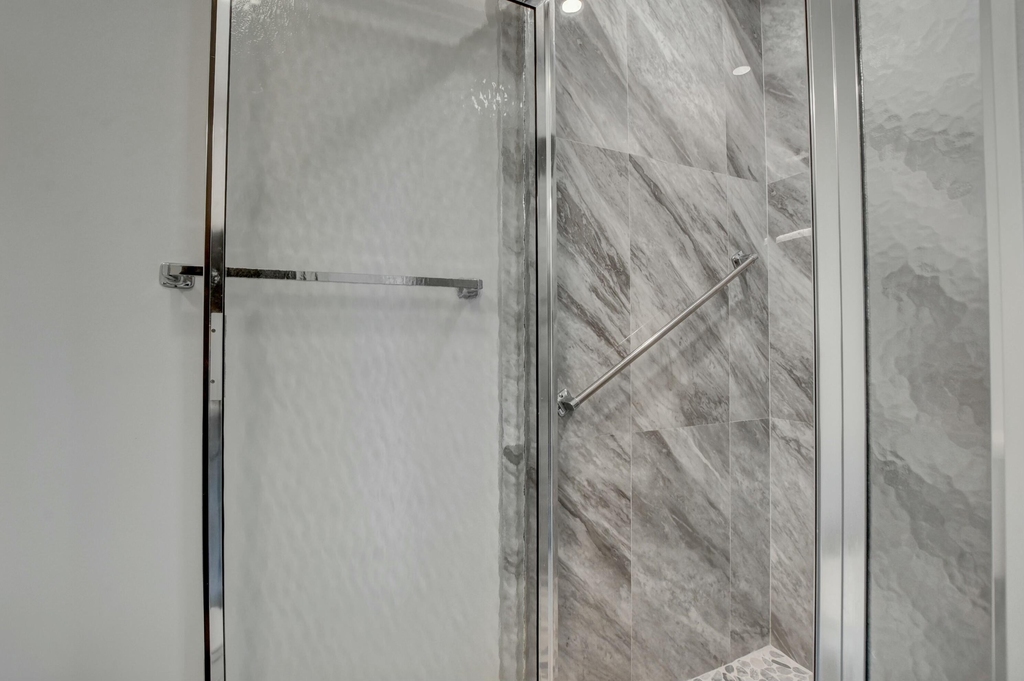 998 Normandy Trail - Photo 15
