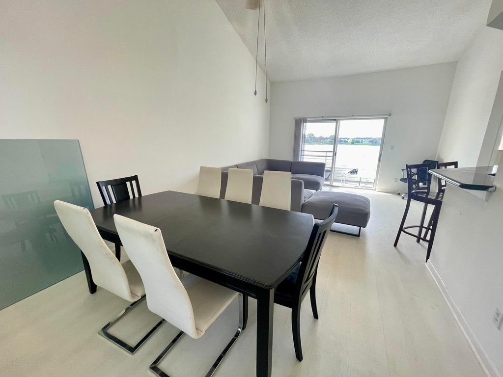 3445 Nw 44th Street - Photo 5