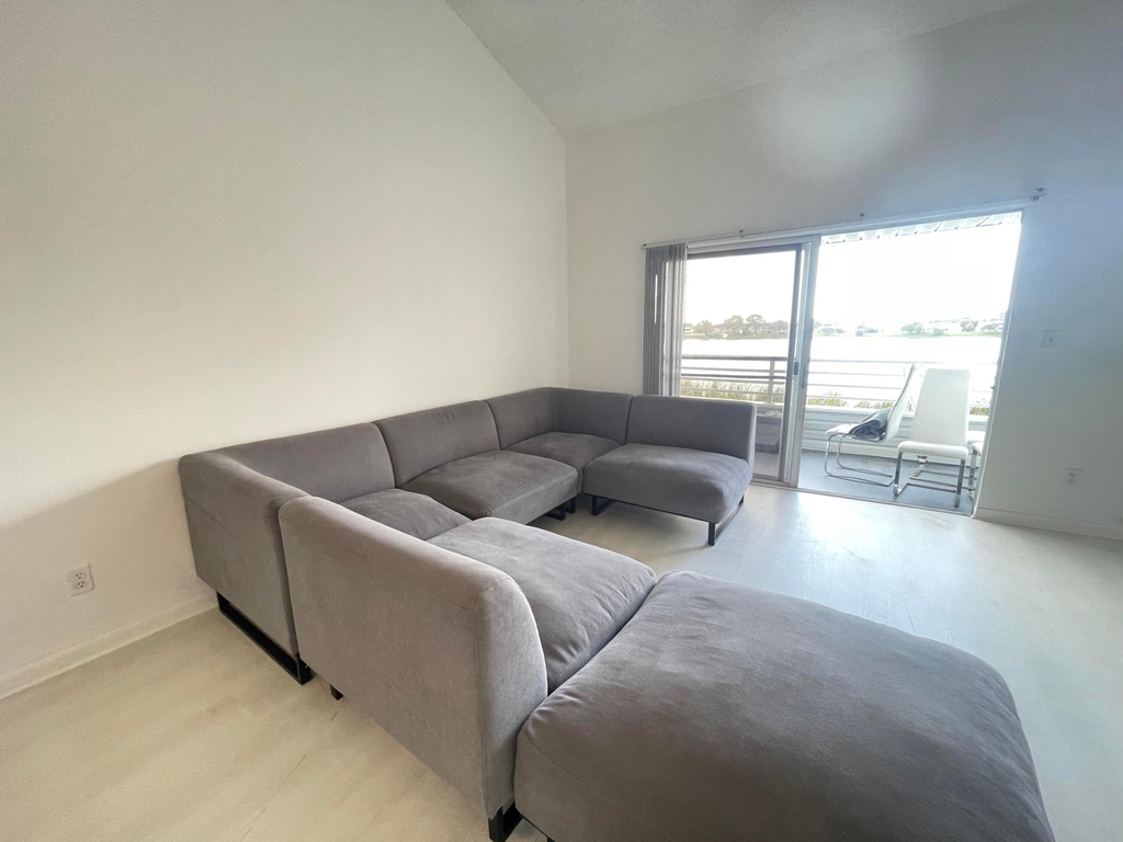 3445 Nw 44th Street - Photo 4