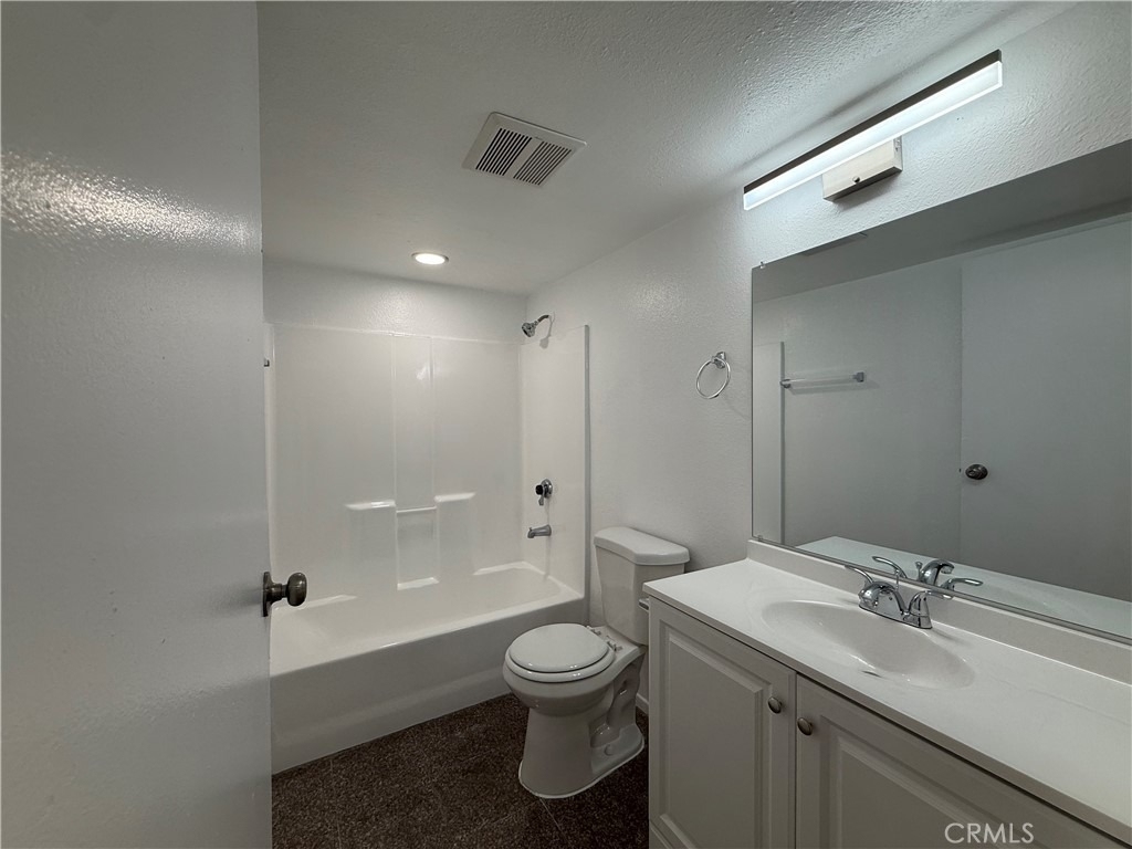 221 W Elm Avenue - Photo 20
