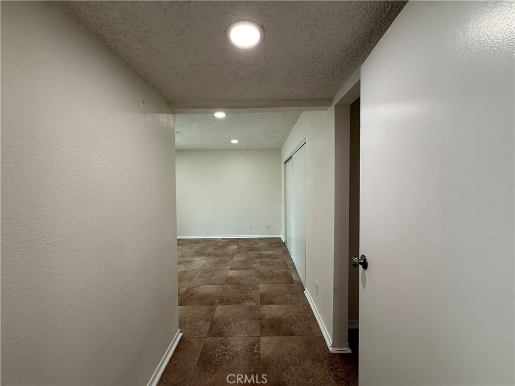 221 W Elm Avenue - Photo 12