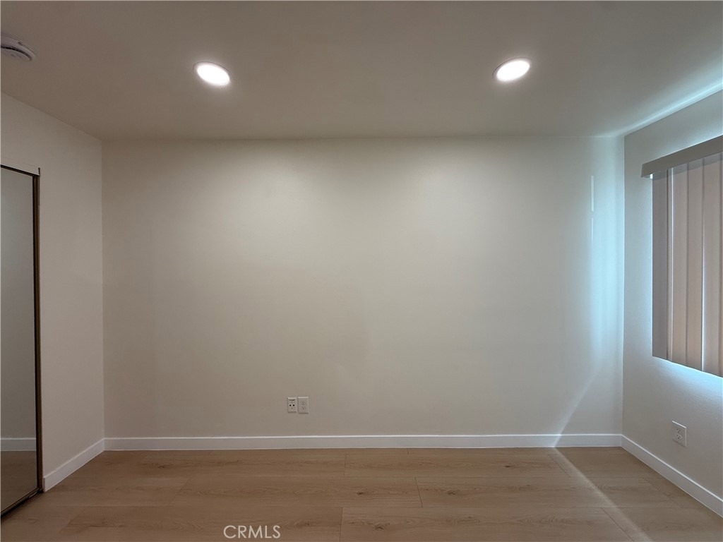 11839 Burbank Boulevard - Photo 14