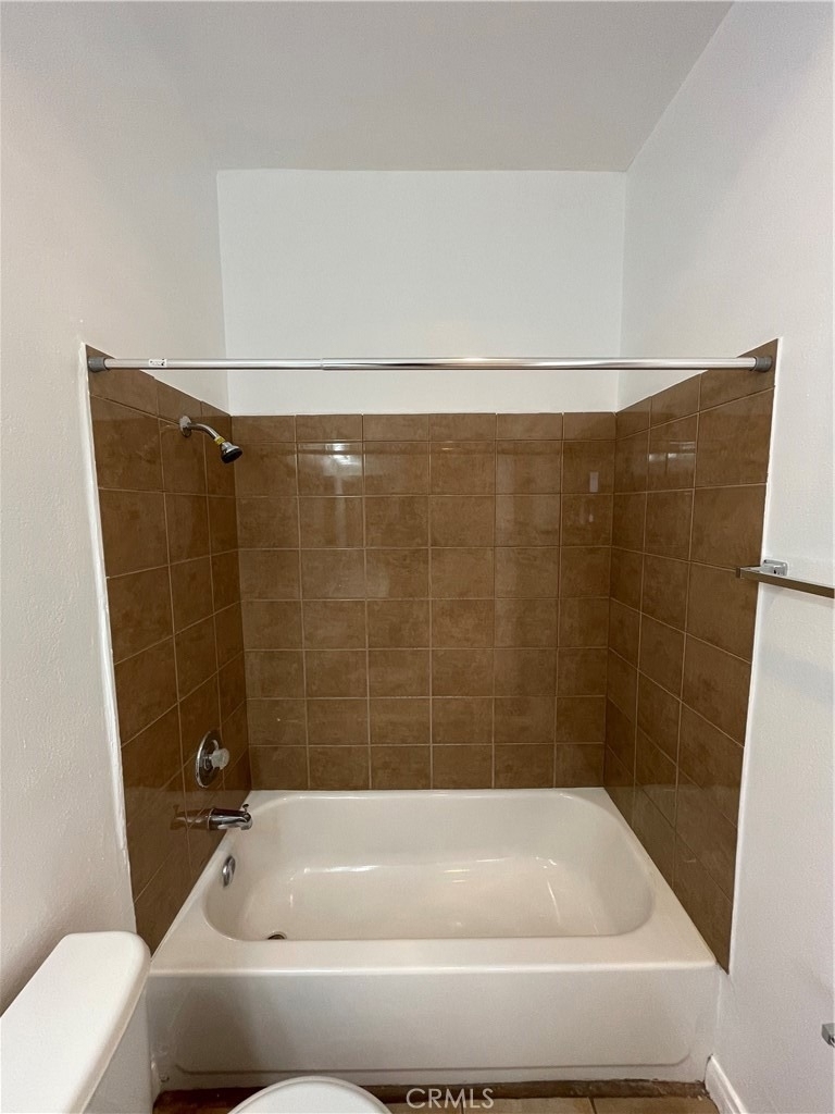 11459 Collins Street - Photo 15