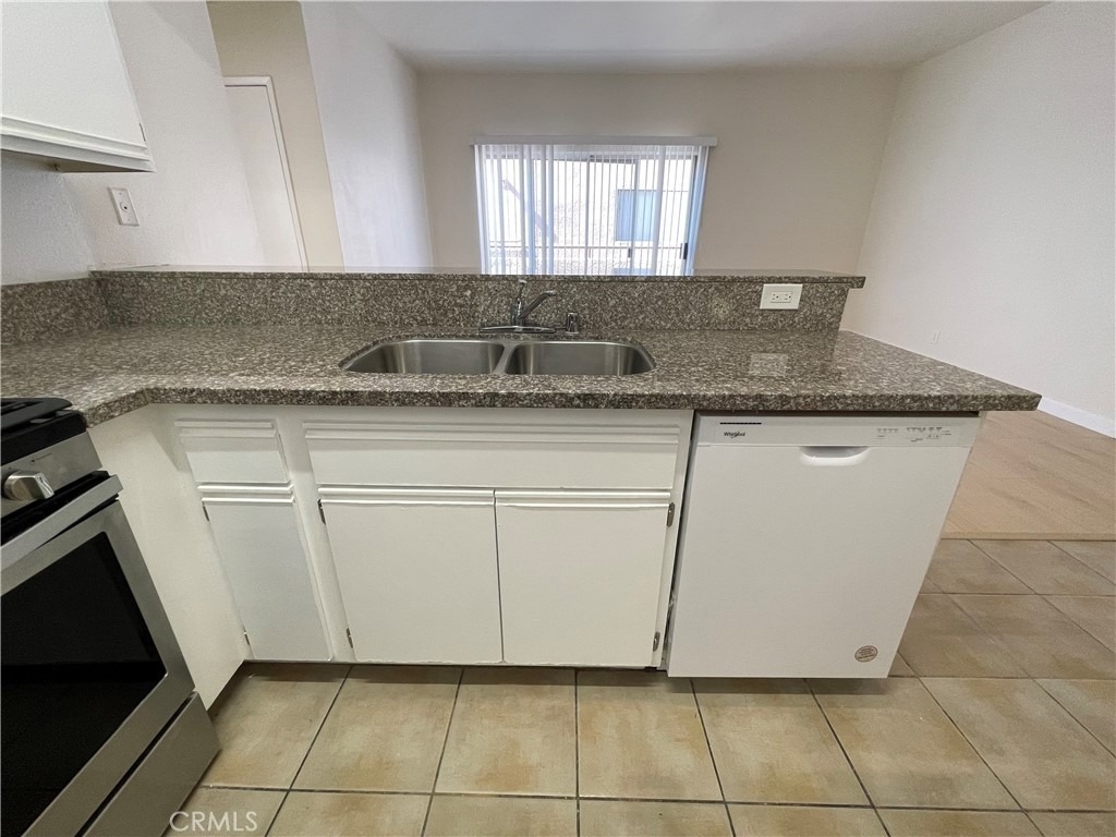 11459 Collins Street - Photo 4