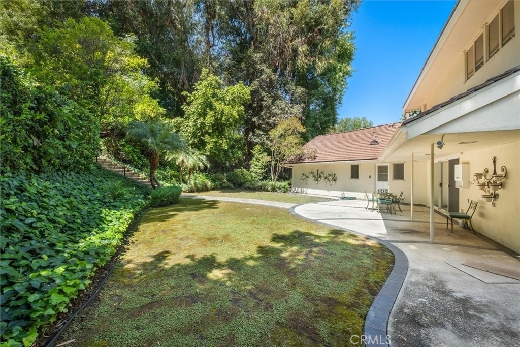 3969 Longridge - Photo 25