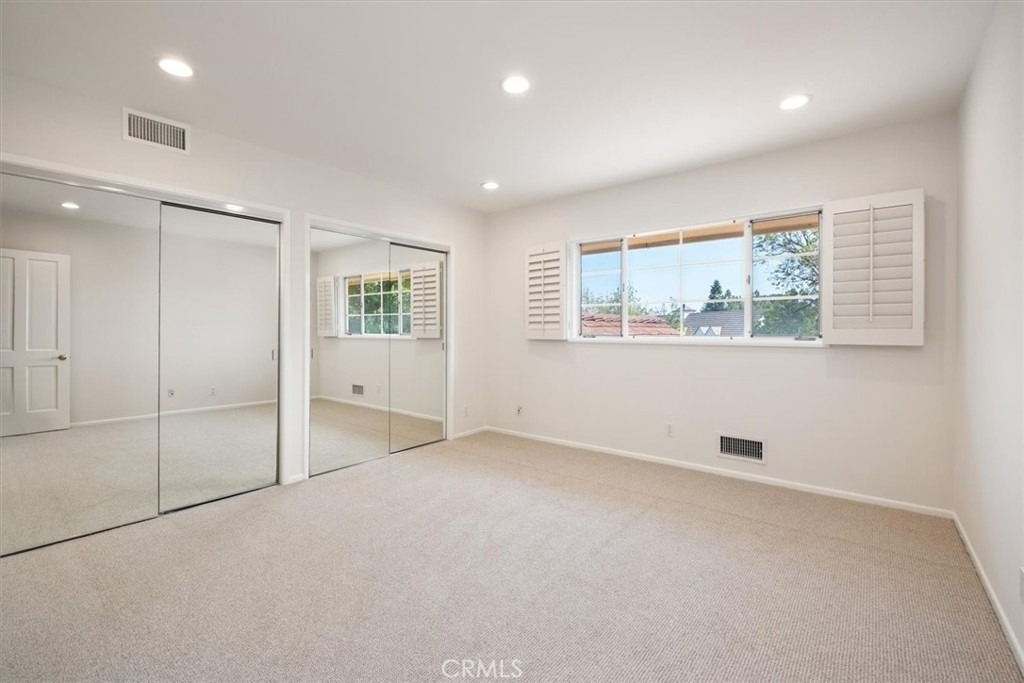 3969 Longridge - Photo 20