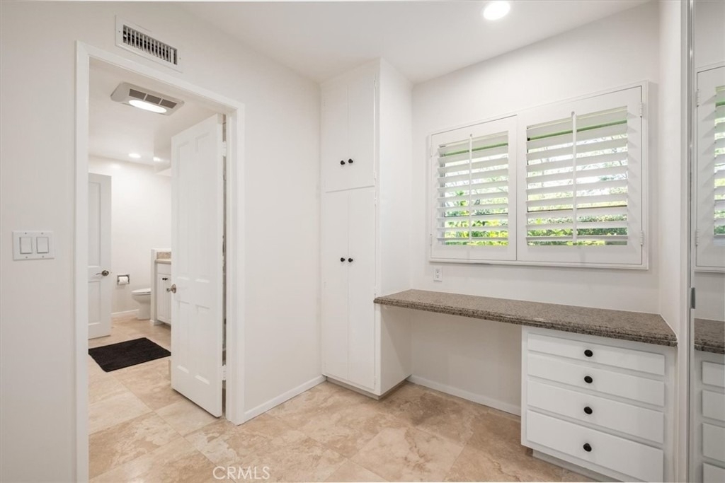 3969 Longridge - Photo 19