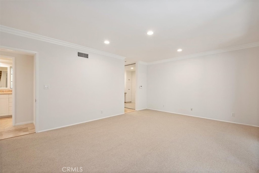 3969 Longridge - Photo 16