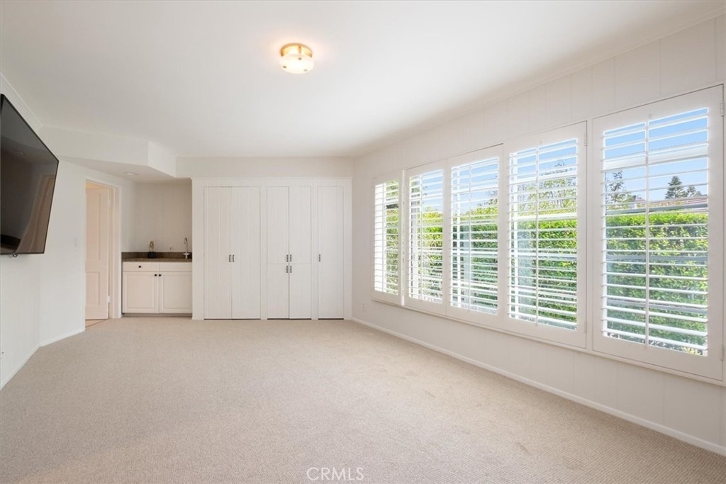 3969 Longridge - Photo 7