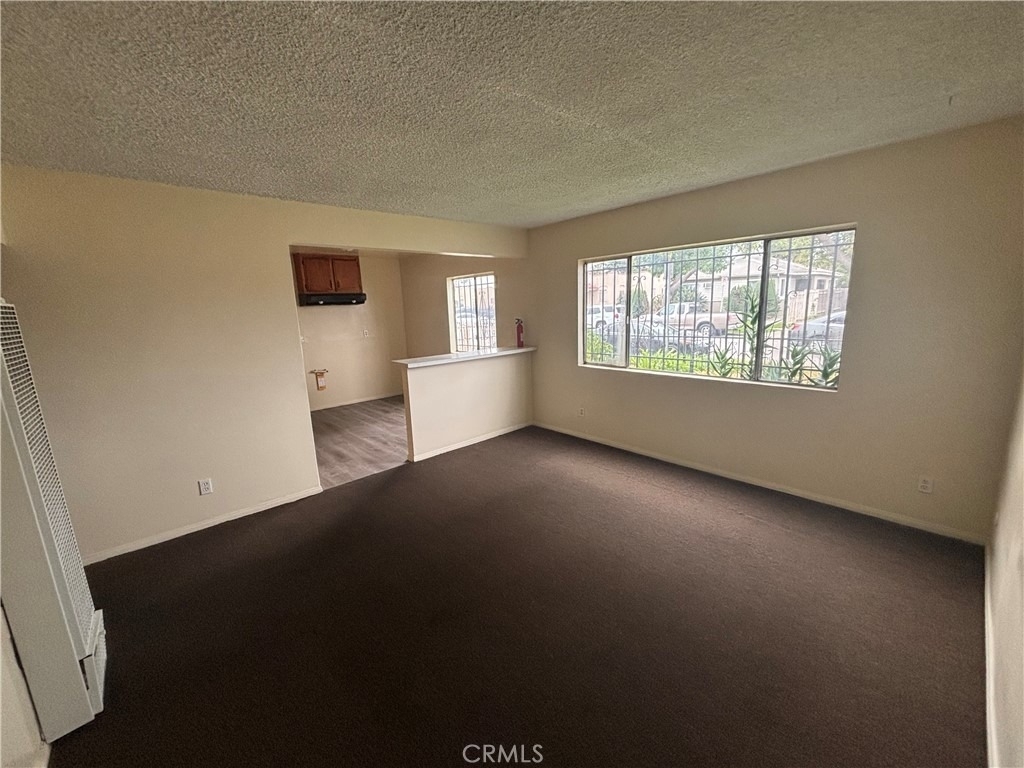 8866 S Wall St - Photo 2
