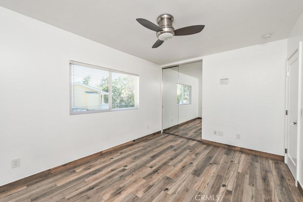 555 N Olive Street - Photo 5