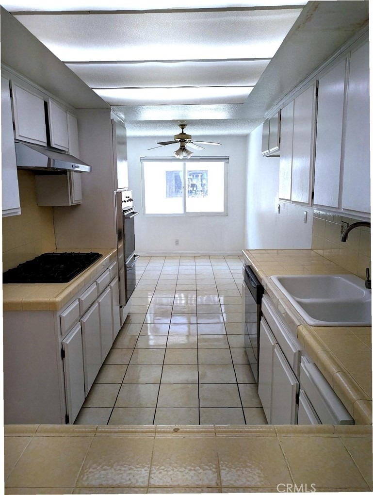 2105 Mathews - Photo 3