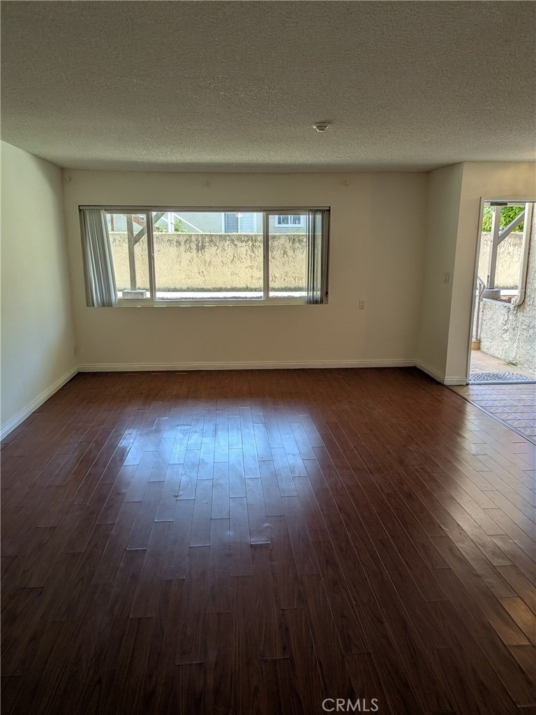 2105 Mathews - Photo 13