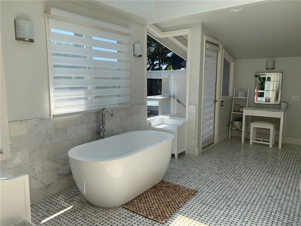 210 Monarch Bay - Photo 4
